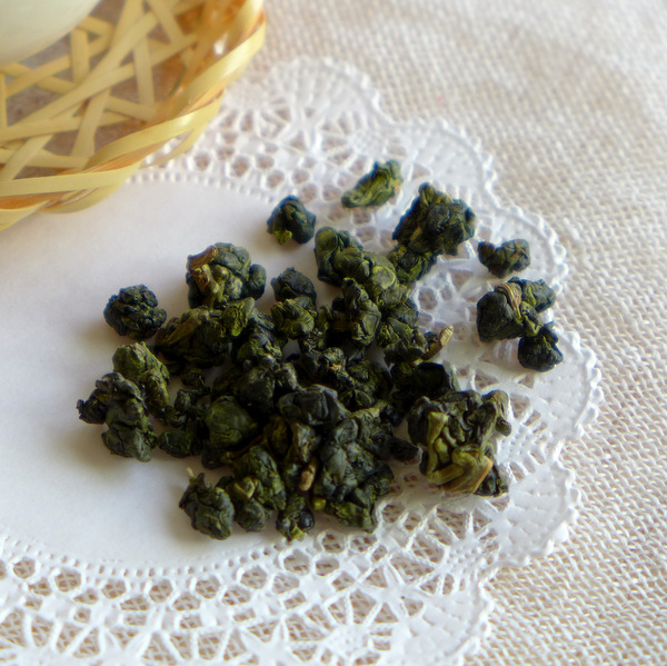 台湾産の金萱茶の茶葉
